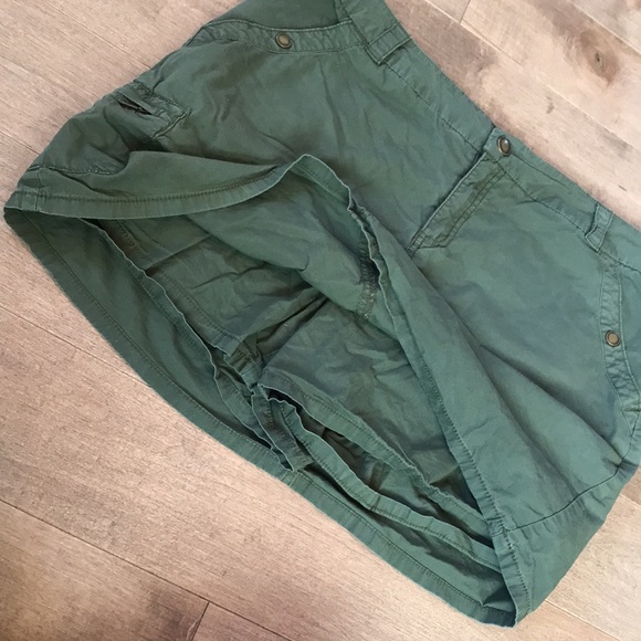 Croft & Barrow skort with 3 pockets - Picture 2 of 4